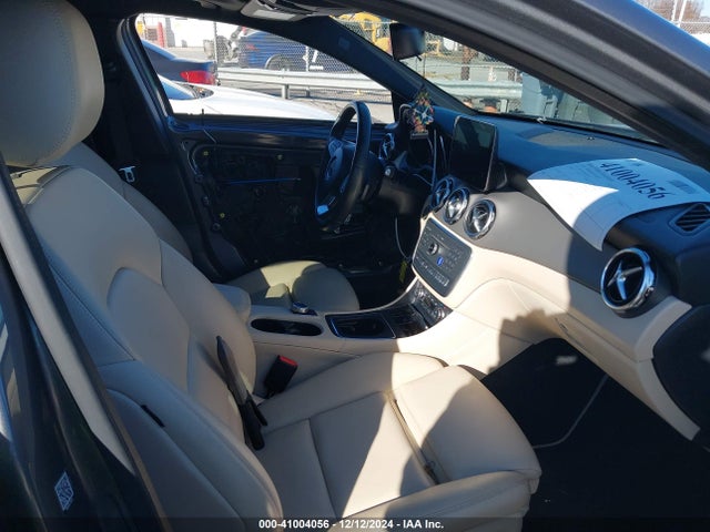 WDCTG4GB1JJ453735 Mercedes-Benz Gla 250 4matic