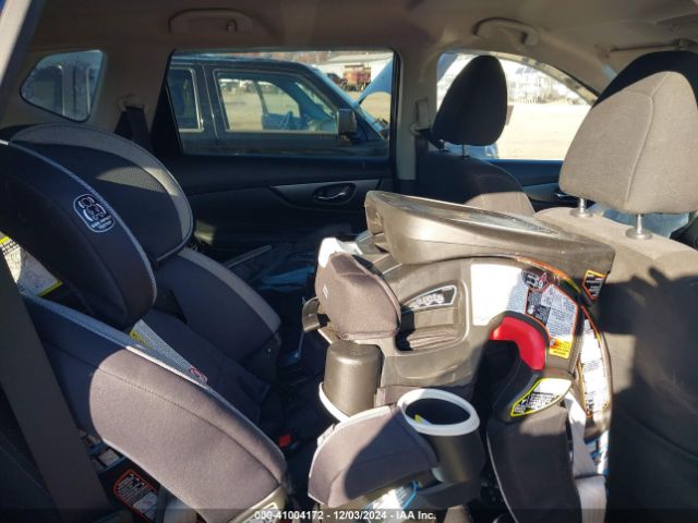 KNMAT2MVXGP735776 Nissan ROGUE SV