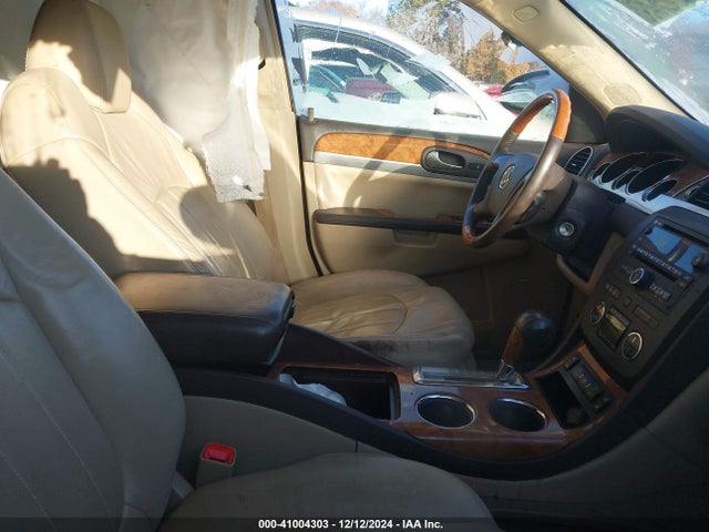 41004303 :رقم المزاد ، 5GAER23798J301616 vin ، 2008 Buick Enclave Cxl مزاد بيع