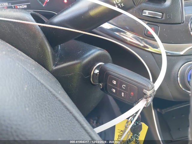 Chevrolet IMPALA 1LT 2017 2G1105S37H9181732 Image 11