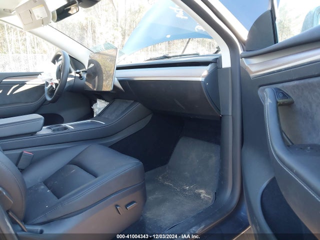 2023 TESLA MODEL Y 7SAYGDEF6PF865153 Photo 4