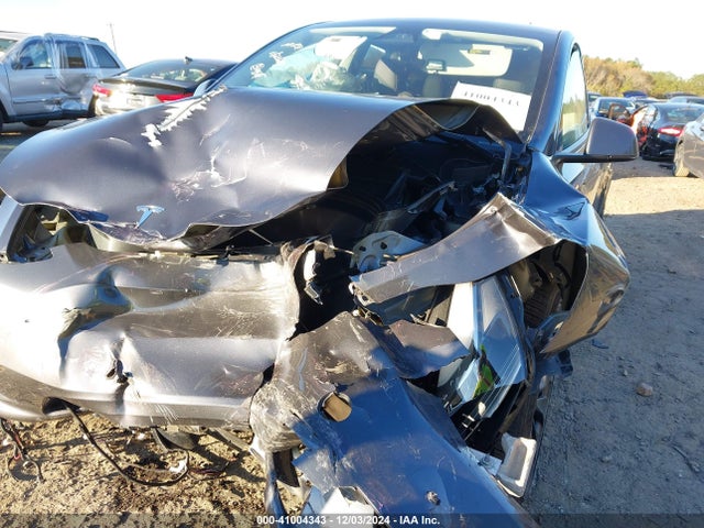 2023 TESLA MODEL Y 7SAYGDEF6PF865153 Photo 5