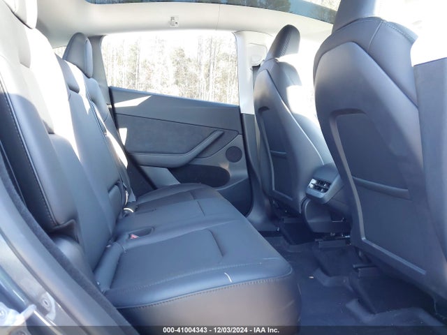 2023 TESLA MODEL Y 7SAYGDEF6PF865153 Photo 7