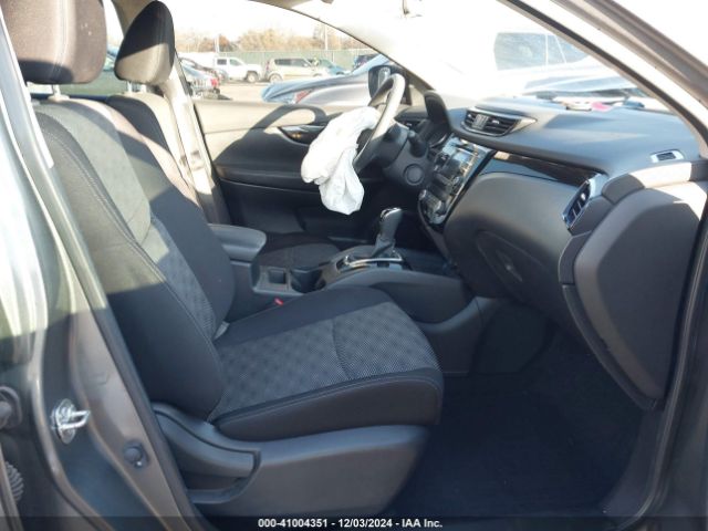 JN1BJ1CPXJW195465 Nissan Rogue Sport Sv
