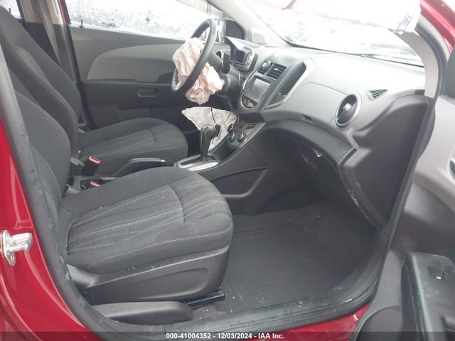 Chevrolet Sonic Lt Auto 2016 1G1JC6SGXG4103298 Image 5