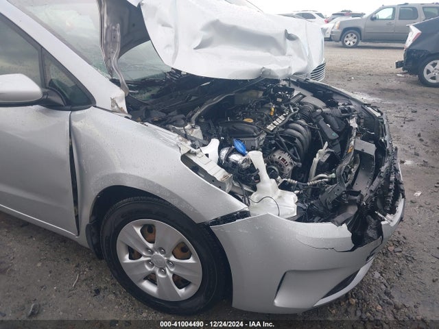 KIA FORTE LX 2017 3KPFL4A75HE069208 Image 16