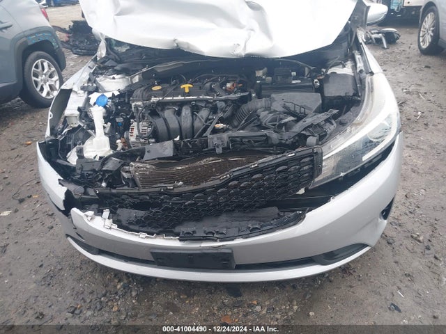 KIA FORTE LX 2017 3KPFL4A75HE069208 Image 6