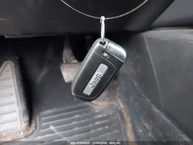 ZACCJBDBXJPH05577 Jeep Renegade Limited 4x4