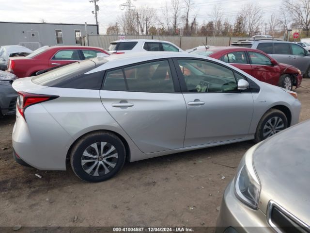 JTDL9RFU0K3006321 Toyota Prius Le