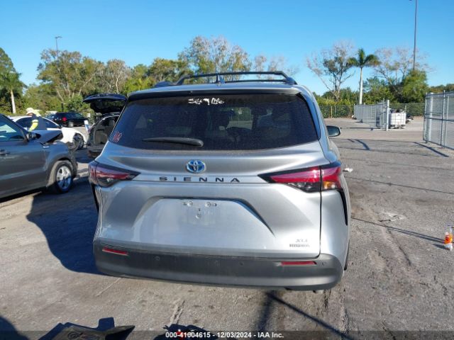 5TDYRKEC6MS066370 Toyota SIENNA XLE