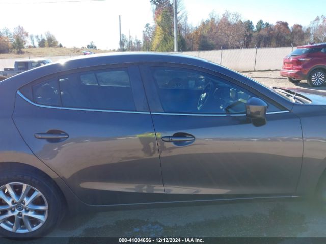 3MZBM1V77GM271683 Mazda Mazda3 I Touring