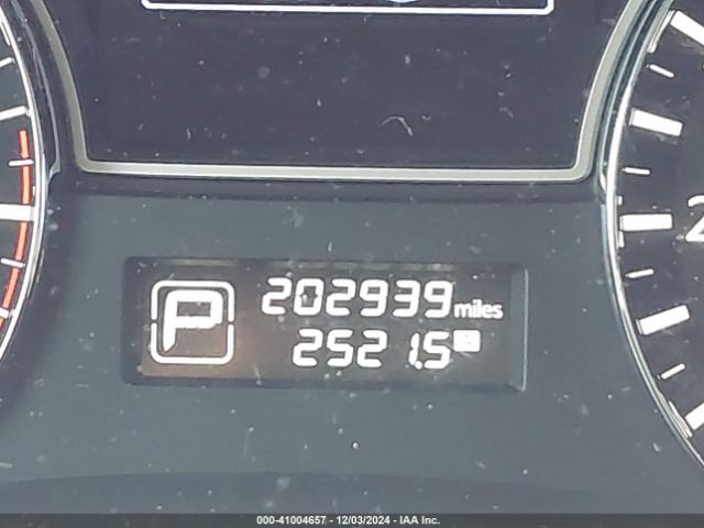 5N1AR2MM3EC725130 Nissan Pathfinder Platinum