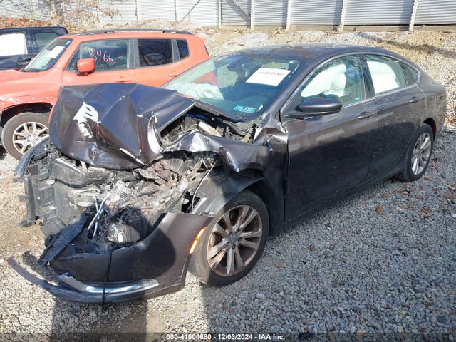 Chrysler 200 Limited 2015 1C3CCCAB0FN583742 Image 2