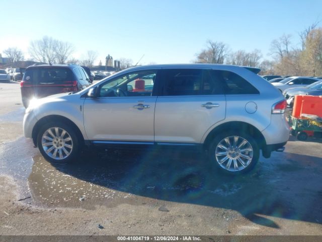 2LMDJ8JK2EBL14672 Lincoln MKX