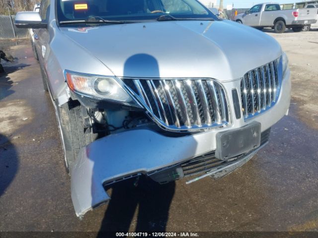 2LMDJ8JK2EBL14672 Lincoln MKX