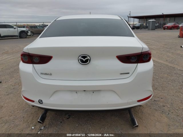 JM1BPACL1M1318242 Mazda MAZDA3
