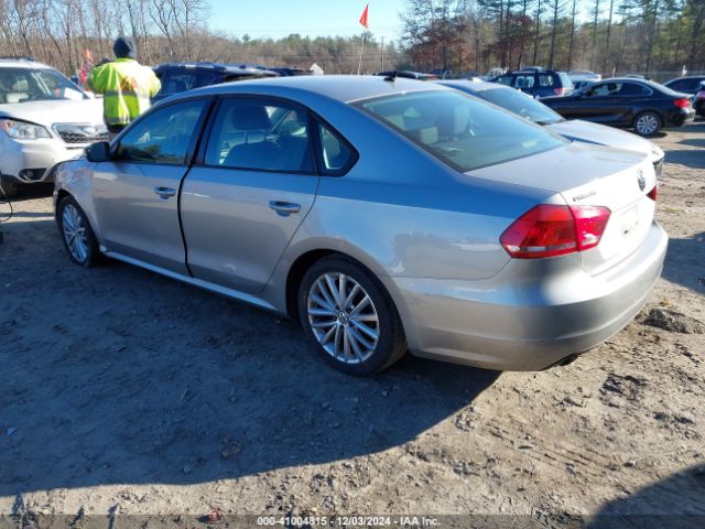 1VWAP7A30EC008863 Volkswagen Passat 2.5l S
