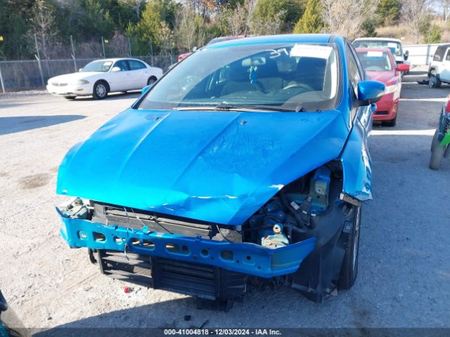 1FADP3K22GL391356 Ford FOCUS SE