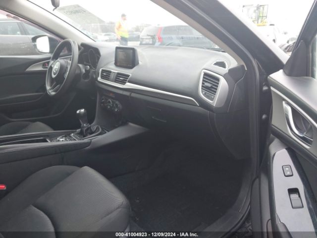 2018 MAZDA MAZDA3 3MZBN1K76JM211189 Photo 4