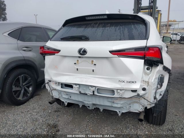 JTJYARBZ1K2158027 Lexus NX 300