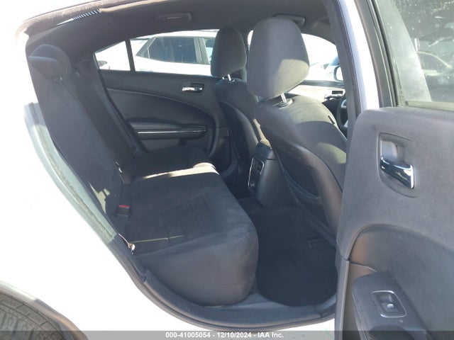 2C3CDXBG5EH284799 Dodge Charger Se