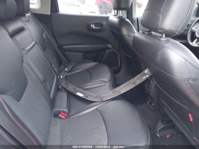 3C4NJDDB0KT729501 Jeep Compass Trailhawk 4x4