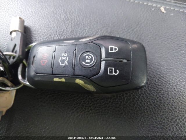 3LN6L2J99ER819229 Lincoln MKZ