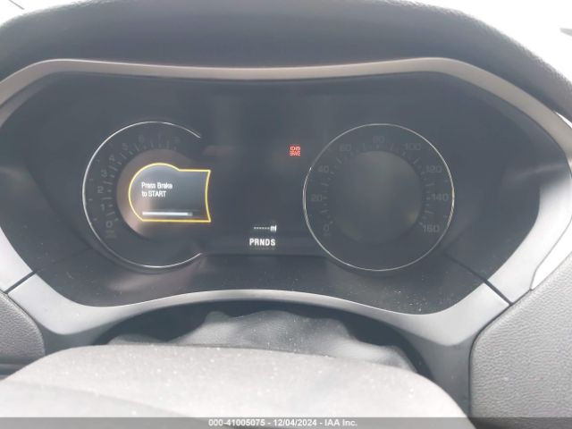 3LN6L2J99ER819229 Lincoln MKZ