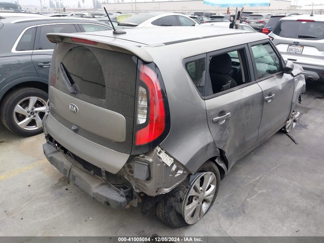 KIA SOUL + 2014 KNDJP3A52E7084378 Image 4
