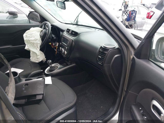 KIA SOUL + 2014 KNDJP3A52E7084378 Image 5