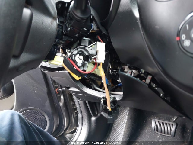 KIA SOUL + 2014 KNDJP3A52E7084378 Image 6