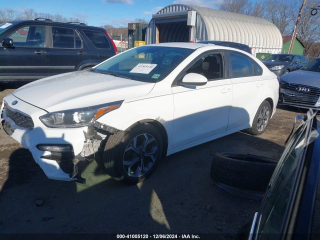 KIA Forte Lxs 2019 3KPF24AD6KE116505 Image 2