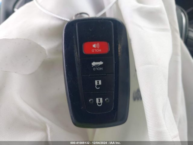 4T1B11HK8KU706156 Toyota CAMRY XLE