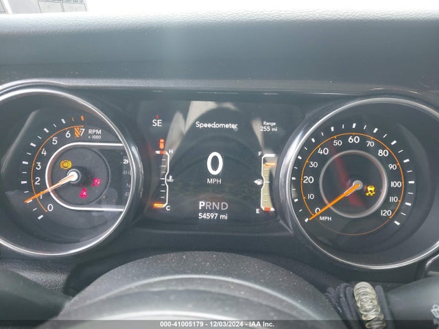 1C4HJXDGXKW621097 Jeep Wrangler Unlimited Sport Altitude 4x4