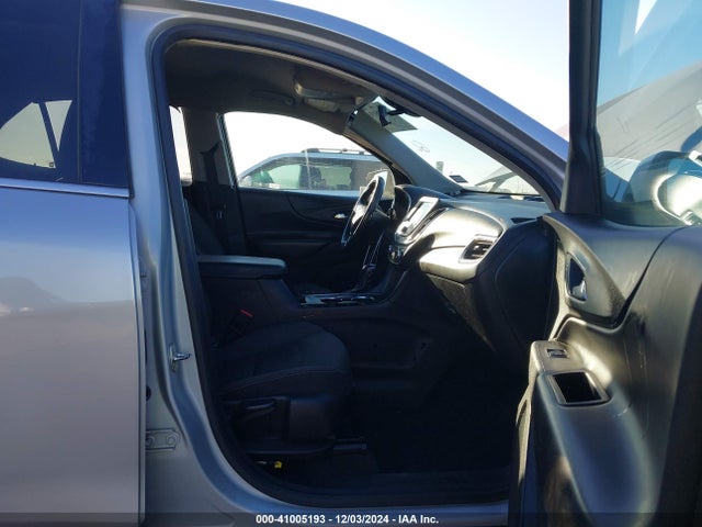 Chevrolet EQUINOX LT 2018 2GNAXKEXXJ6227391 Image 5