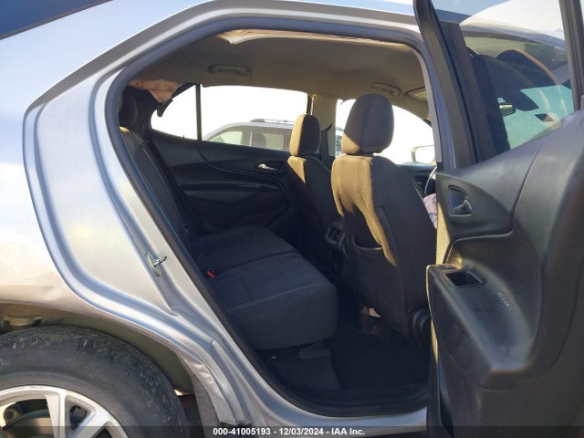 Chevrolet EQUINOX LT 2018 2GNAXKEXXJ6227391 Image 8