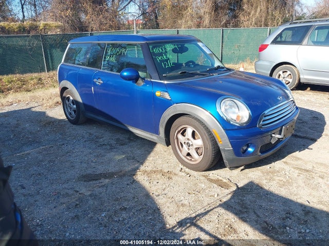 2009 MINI COOPER CLUBMAN WMWML33599TN68581 Photo 0