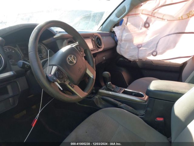 5TFCZ5AN3HX118752 Toyota Tacoma Sr5 V6