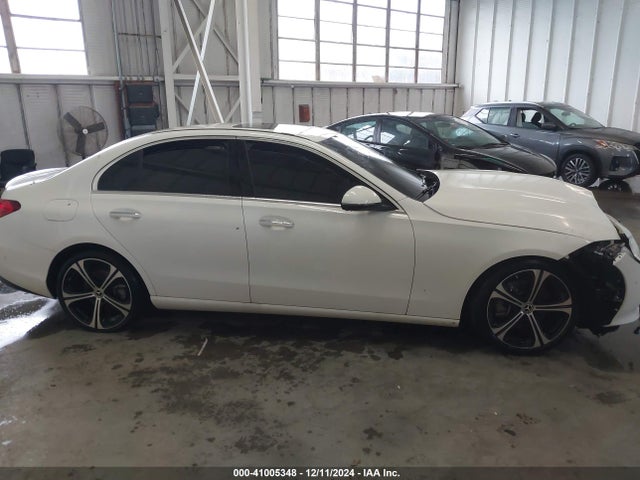 W1KAF4HB8NR061119 Mercedes-Benz C 300 4matic