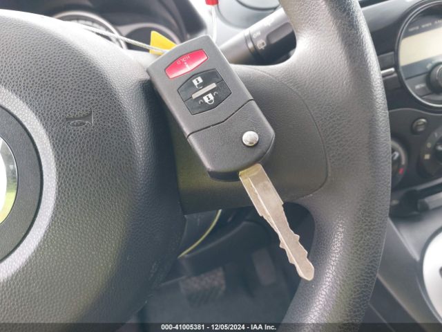 JM1DE1KZ8E0186155 Mazda Mazda2 Sport