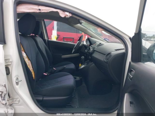 JM1DE1KZ8E0186155 Mazda Mazda2 Sport