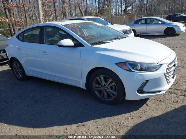 2018 5NPD84LF5JH306262 main image