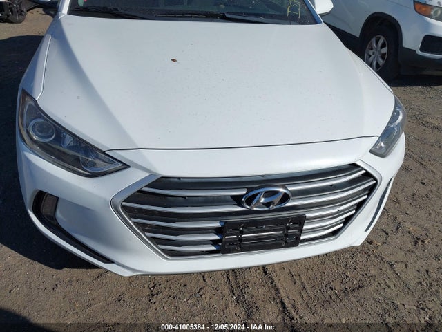 Hyundai Elantra Value Edition 2018 5NPD84LF5JH306262 Image 12