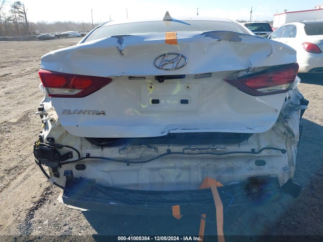 Hyundai Elantra Value Edition 2018 5NPD84LF5JH306262 Image 16