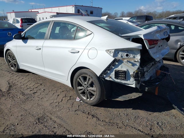 Hyundai Elantra Value Edition 2018 5NPD84LF5JH306262 Image 3