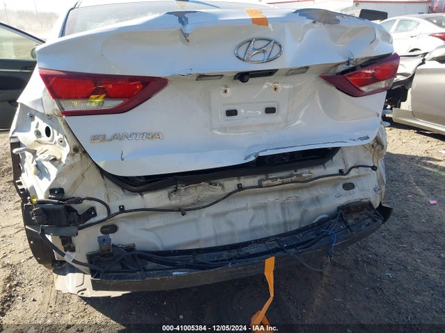 Hyundai Elantra Value Edition 2018 5NPD84LF5JH306262 Image 6