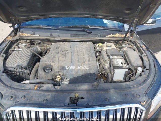 1G4GB5G30GF176121 Buick Lacrosse Leather