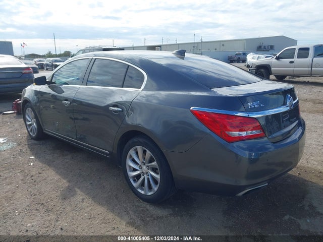 1G4GB5G30GF176121 Buick Lacrosse Leather