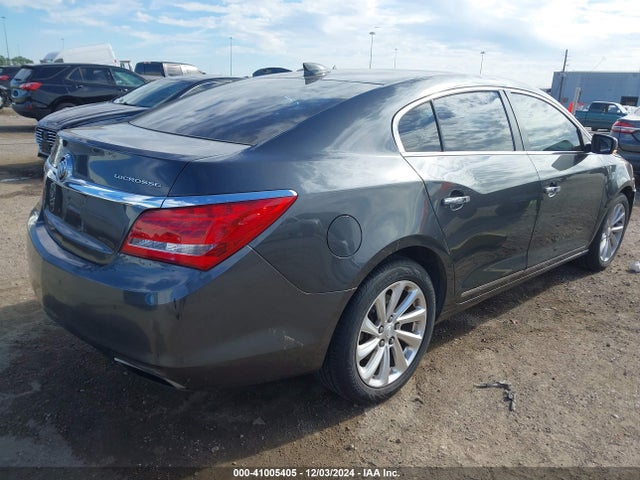 1G4GB5G30GF176121 Buick Lacrosse Leather