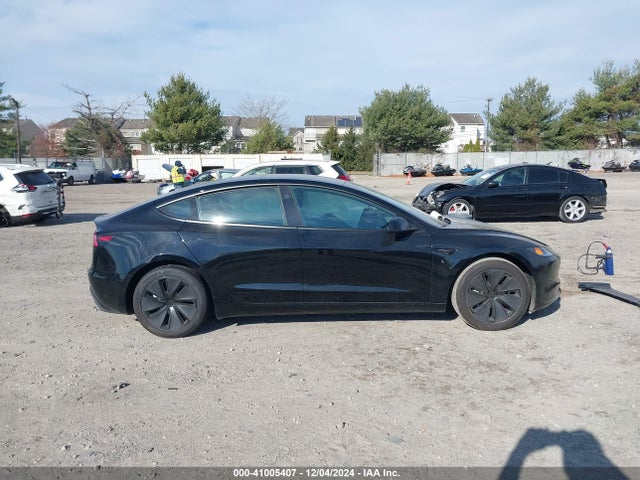 Tesla MODEL 3 2024 5YJ3E1EA1RF718046 Image 13